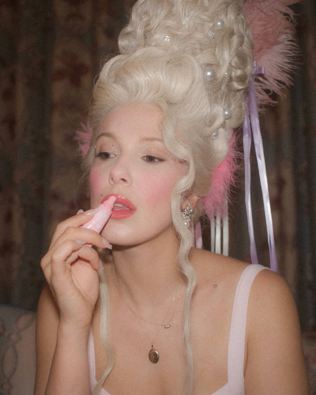 White-blonde Rococo-inspired BLB wig created as an editorial tribute to Millie Bobby Brown.